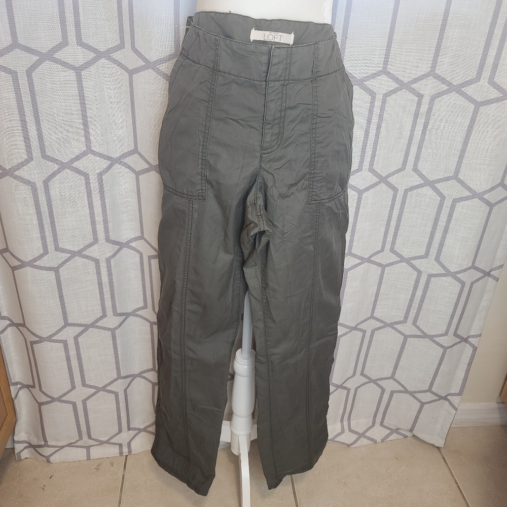 Ann Taylor Loft women's military green convertible pants size 12 high waist